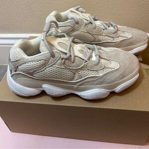 Yeezy 500 Stone Taupe